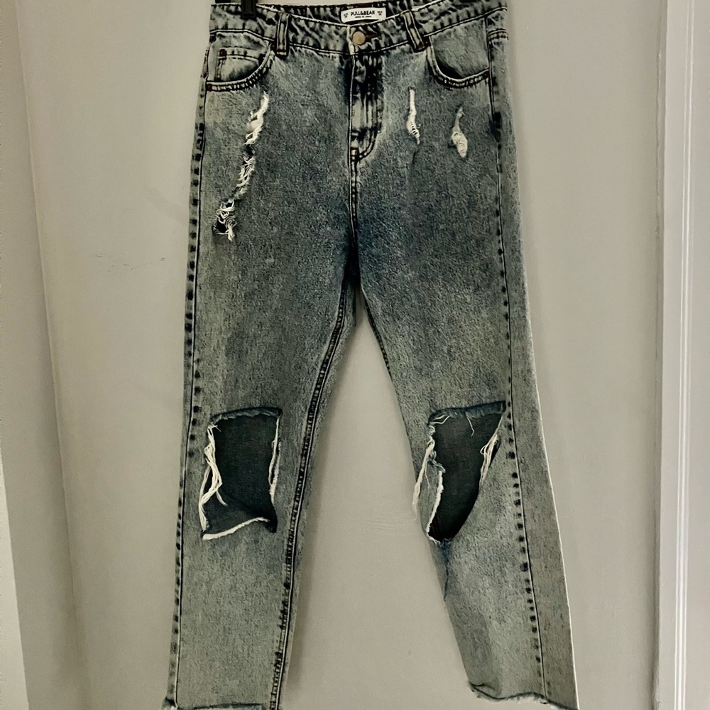 Pull And Bear High Waist Mom Ankle Jeans 28